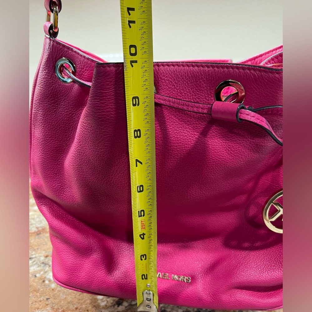 Michael Kors Pink Leather Shoulder Bag - Picture 11 of 13